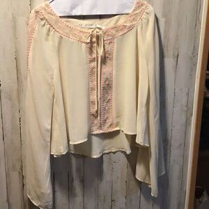 Blouse By blu pepper Size medium